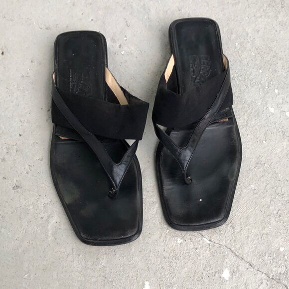 Vintage Ferragamo flip-flops   - Picture 1 of 8